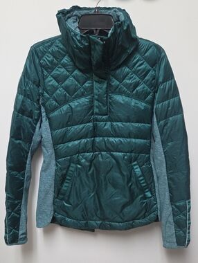 Lululemon Women’s Down For A Run Teal Quilted Insulated Pullover